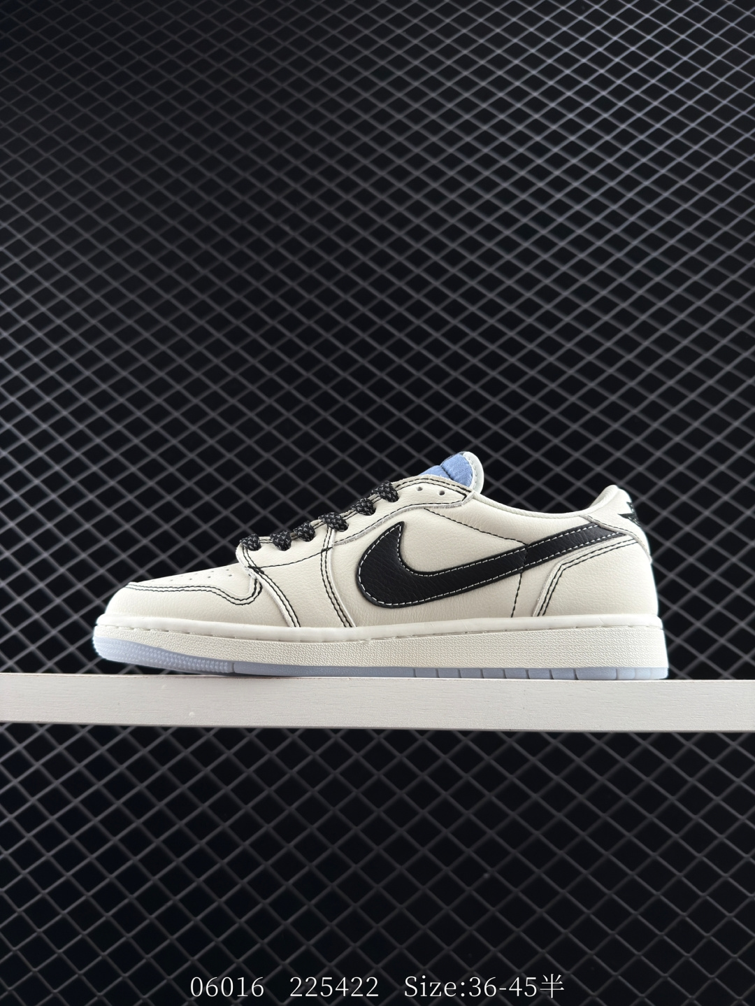 Travis Scott x Air Jordan 1 ” Reverse Mocha “